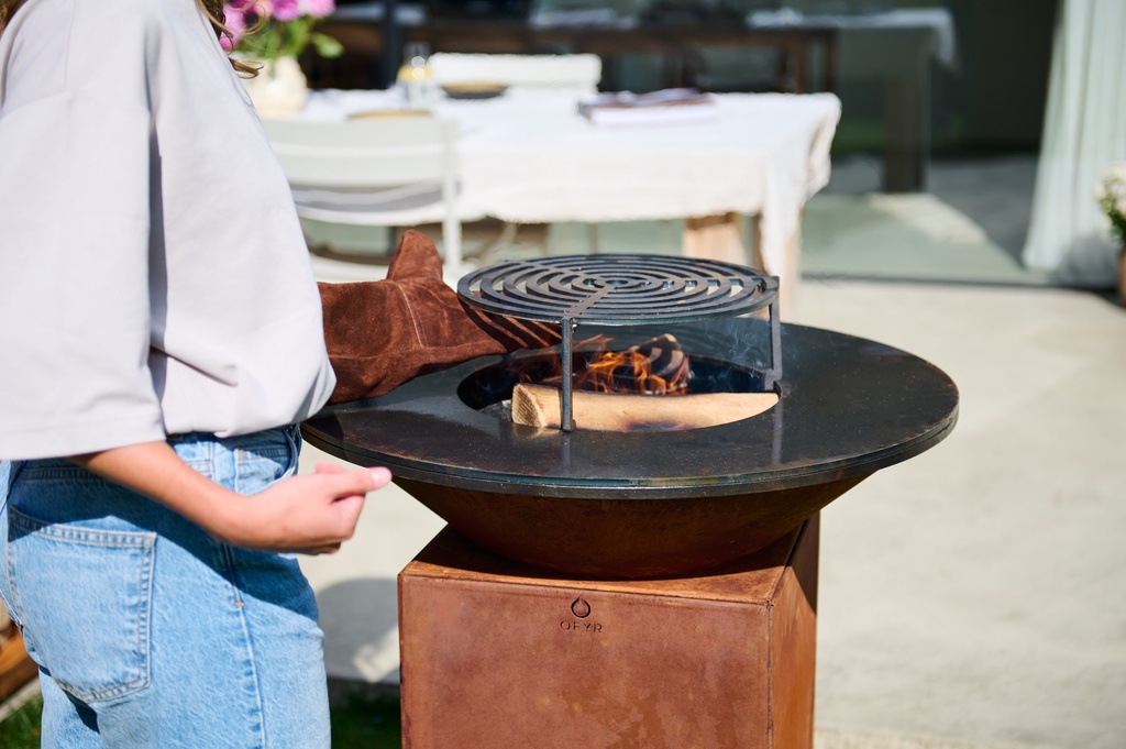 Ofyr, 75 Corten + Grill